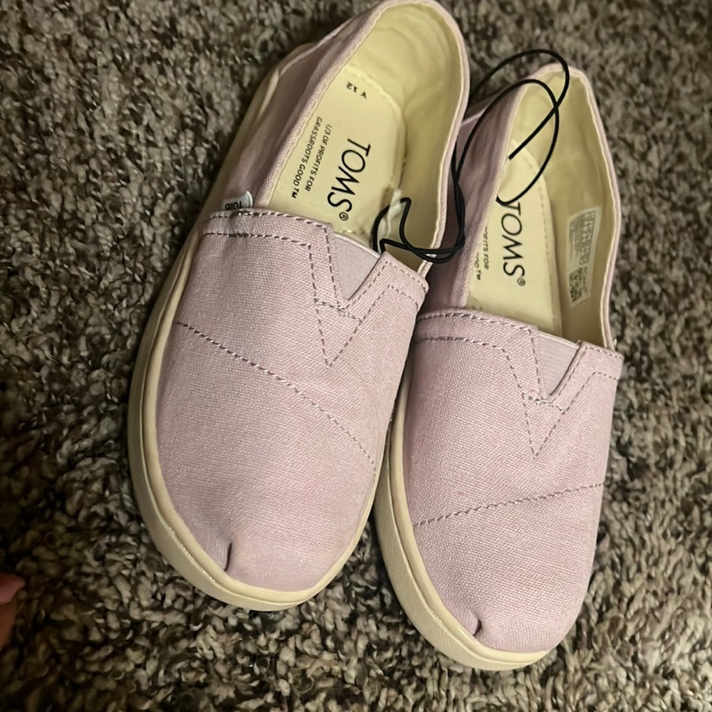 Toms girls size 12